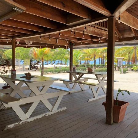 Sea Eye Hotel - Laguna Building Utila Exterior photo